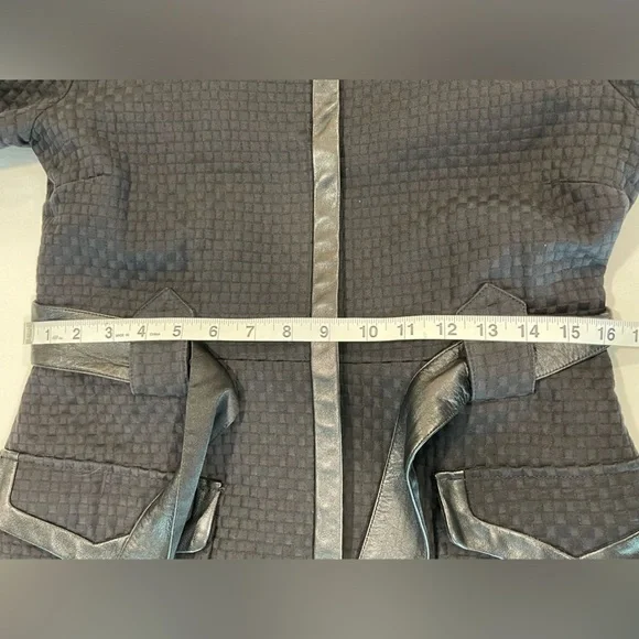 Alice + Olivia | Leather Trim Belted Trench Coat | Black | M/6 - Picture 5 of 12